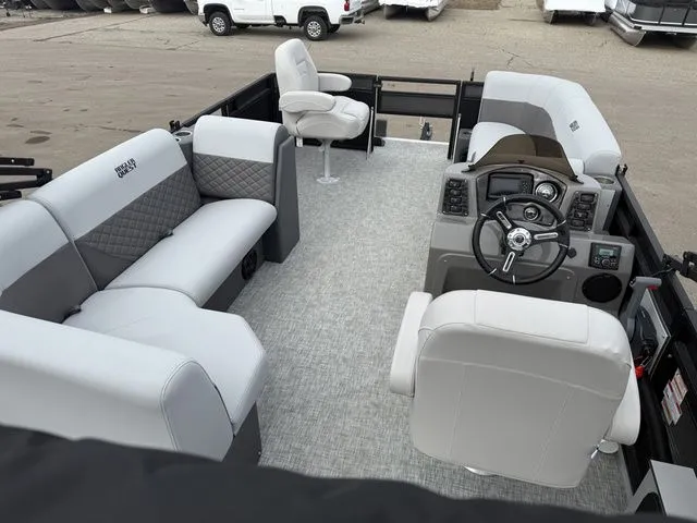 Slide: The Image of Angler Quest 8522 Family Fish 2025 - 10