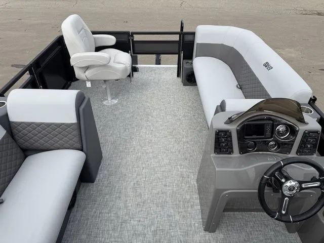 Slide: The Image of Angler Quest 8522 Family Fish 2025 - 5