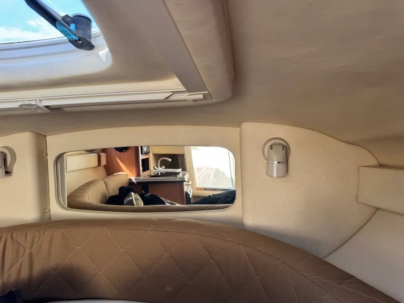 Slide: The Image of Sea Ray 240 Sundancer 2006 - 15