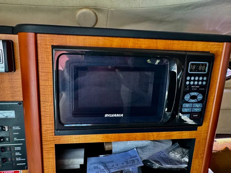 Slide: The Image of Sea Ray 240 Sundancer 2006 - 18