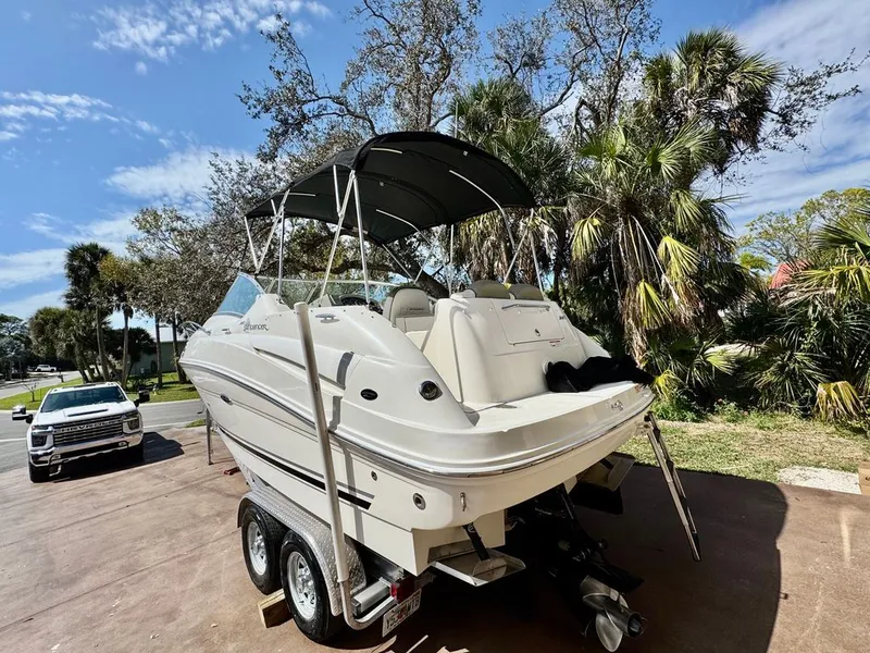 Slide: The Image of Sea Ray 240 Sundancer 2006 - 26