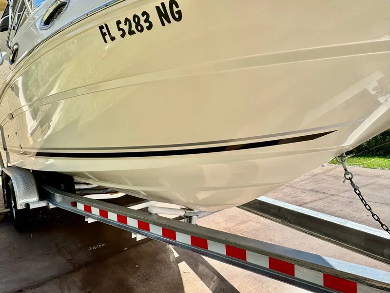 Slide: The Image of Sea Ray 240 Sundancer 2006 - 27