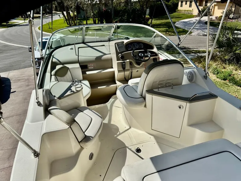 Slide: The Image of Sea Ray 240 Sundancer 2006 - 3