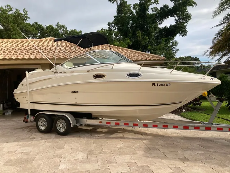 Slide: The Image of Sea Ray 240 Sundancer 2006 - 34