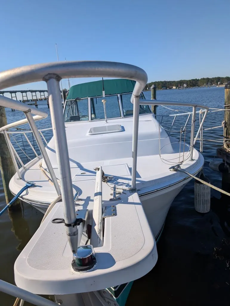 Slide: The Image of Mainship Pilot 30 2000 - 8