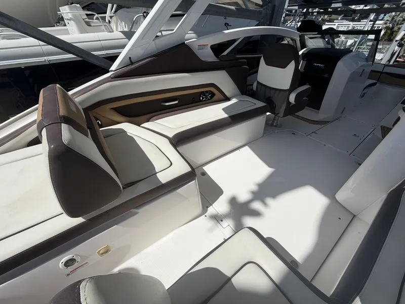 Slide: The Image of Yamaha 275SD 2022 - 21