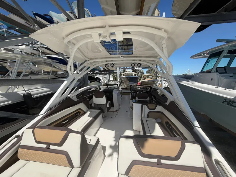 Slide: The Image of Yamaha 275SD 2022 - 23