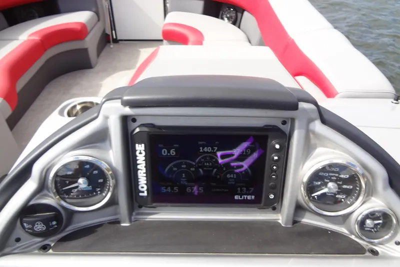 Slide: The Image of Dashboard of 2022 Berkshire 25RFX STS 3.0 boat with Lowrance Elite display. - 23
