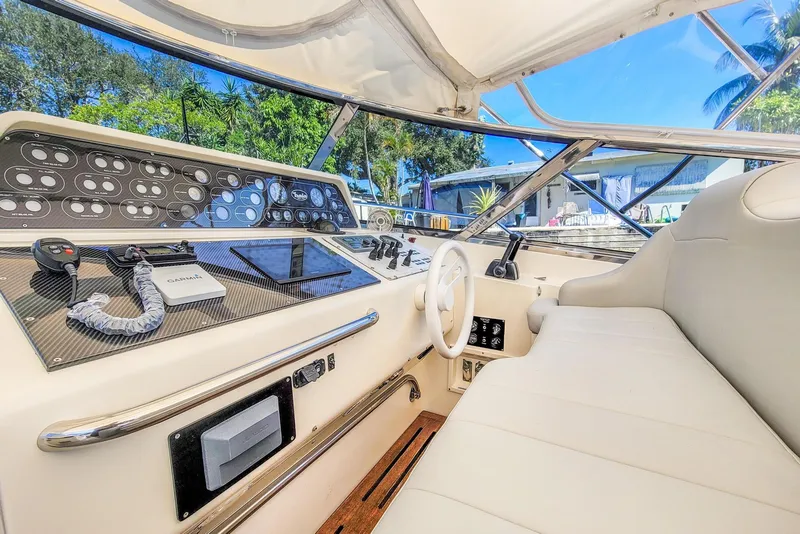 Slide: The Image of Interior of a 1998 Baia Sports Cruiser yacht. - 12
