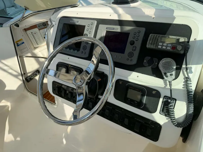 Slide: The Image of Century 3200 Walk-Around 2007 - 26