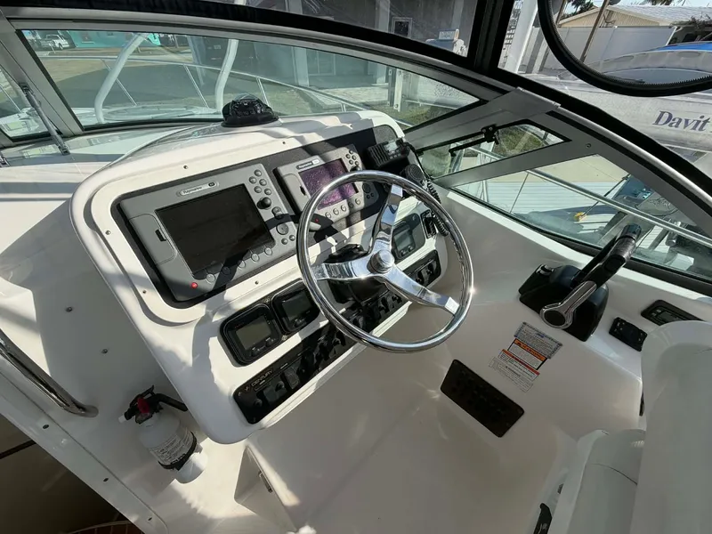 Slide: The Image of Century 3200 Walk-Around 2007 - 28