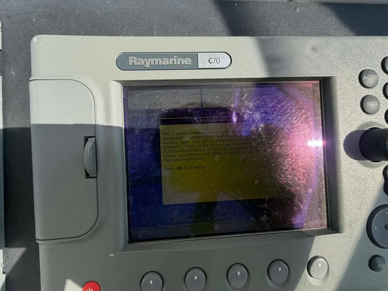 Slide: The Image of Century 3200 Walk-Around 2007 - 29