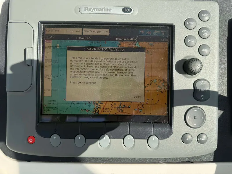 Slide: The Image of Century 3200 Walk-Around 2007 - 30