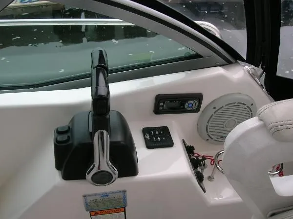 Slide: The Image of Century 3200 Walk-Around 2007 - 31