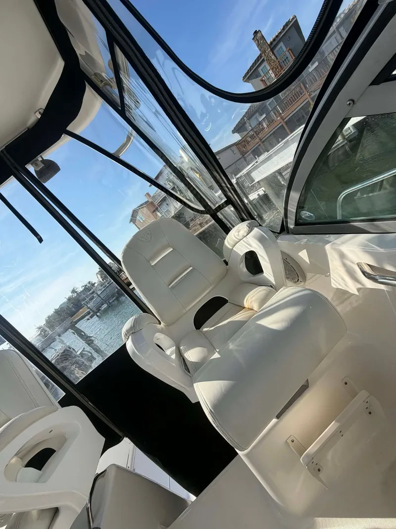 Slide: The Image of Century 3200 Walk-Around 2007 - 33