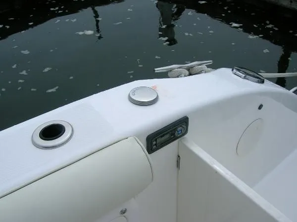 Slide: The Image of Century 3200 Walk-Around 2007 - 36