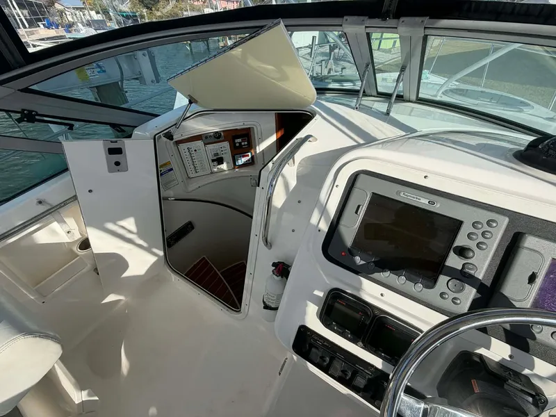 Slide: The Image of Century 3200 Walk-Around 2007 - 40