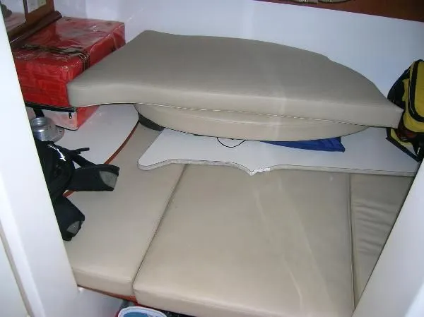 Slide: The Image of Century 3200 Walk-Around 2007 - 47