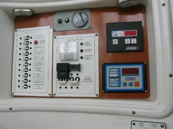 Slide: The Image of Century 3200 Walk-Around 2007 - 49