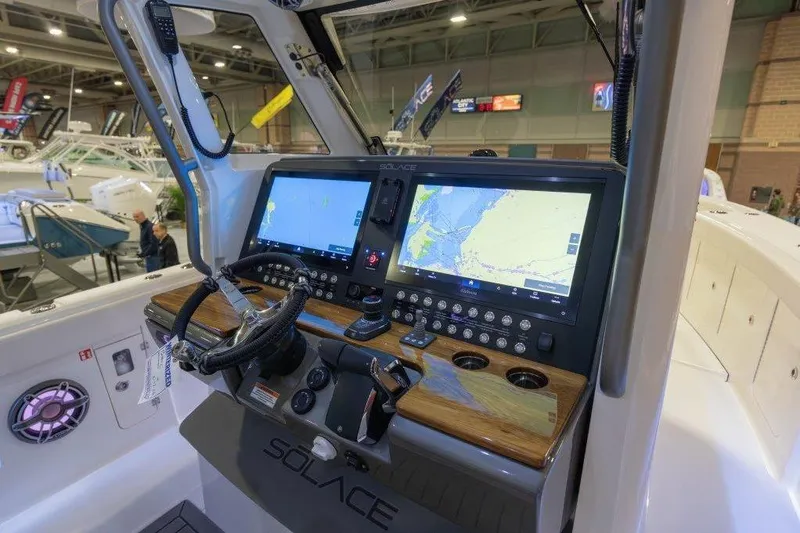 Slide: The Image of Helm Seats - 6