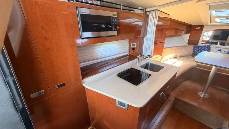 Slide: The Image of Interior of 2010 Sea Ray Sundancer 310 yacht. - 21