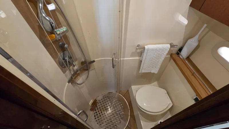 Slide: The Image of Sea Ray 470 Sundancer 2015 - 21