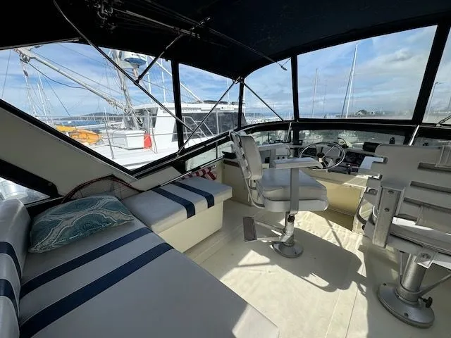 Slide: The Image of Tollycraft 34 1988 - 16