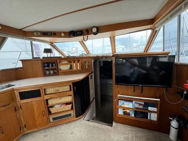 Slide: The Image of Tollycraft 34 1988 - 9