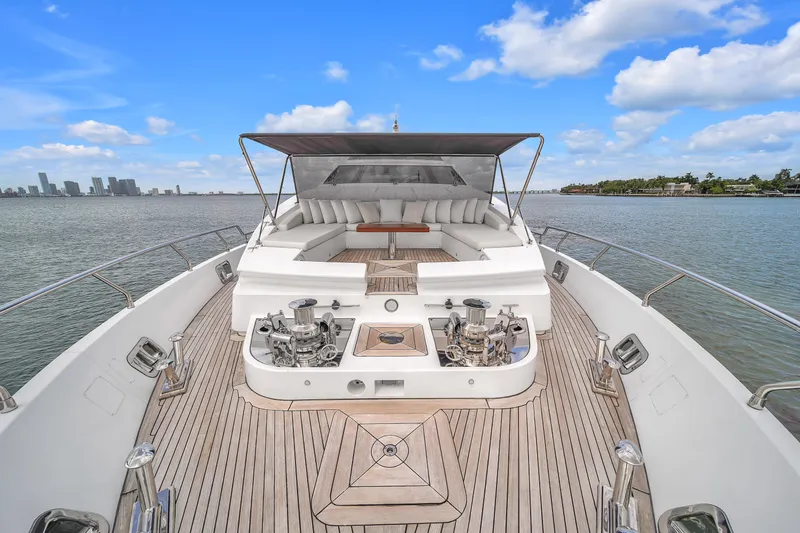 Slide: The Image of Azimut Grande 30M 2017 - 102
