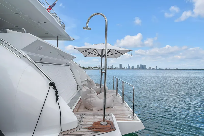 Slide: The Image of Azimut Grande 30M 2017 - 105