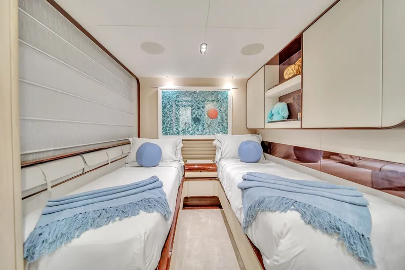 Slide: The Image of Azimut Grande 30M 2017 - 72
