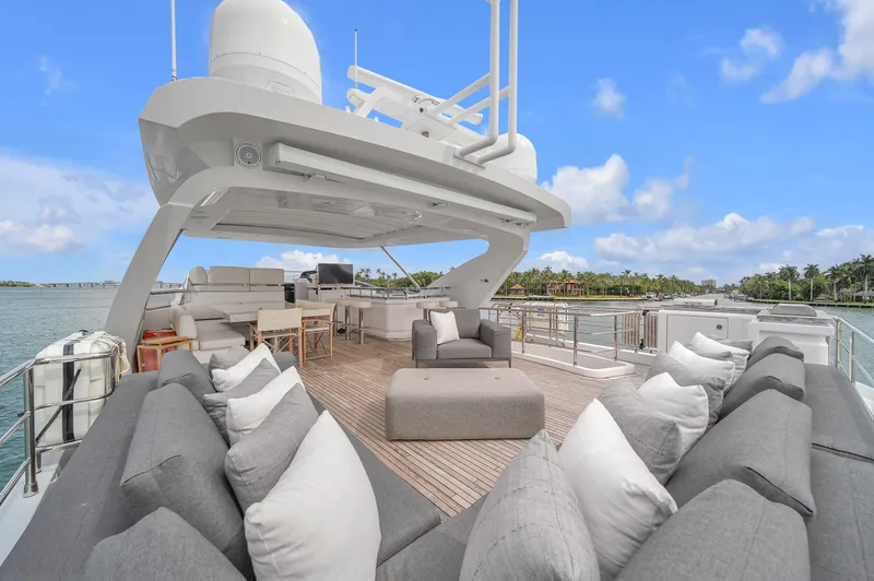 Slide: The Image of Azimut Grande 30M 2017 - 84
