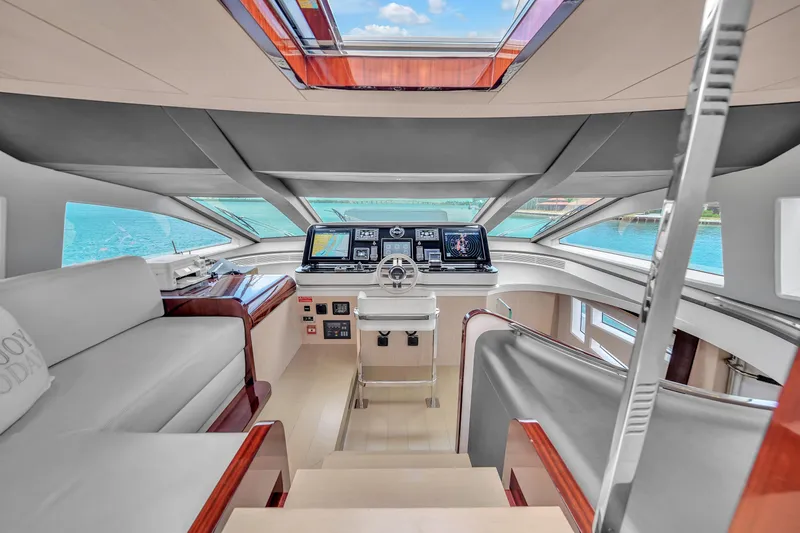 Slide: The Image of Azimut Grande 30M 2017 - 95