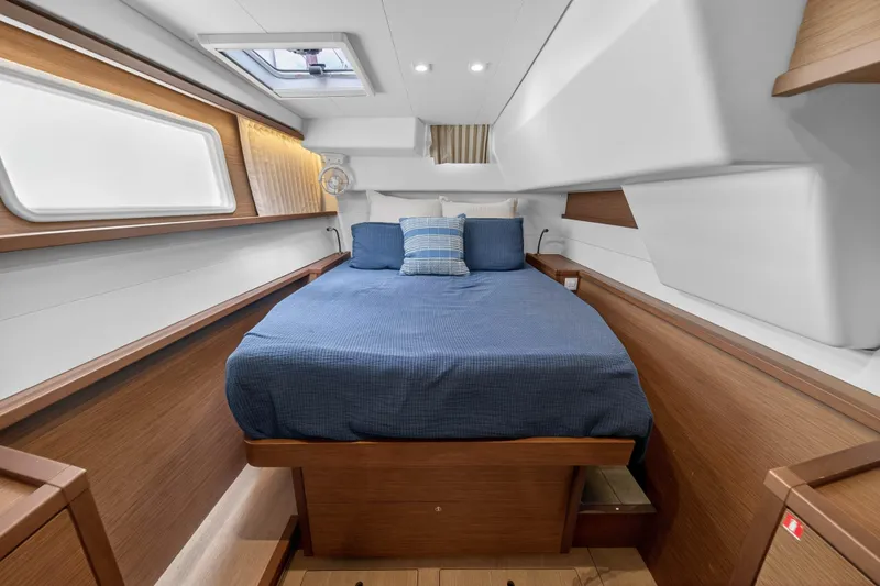 Slide: The Image of Luxurious cabin interior of 2019 Lagoon 450 F yacht with cozy bed and modern design. - 81