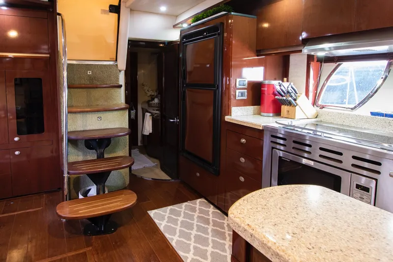 Slide: The Image of Interior of 2008 Sea Ray 48 Sundancer yacht. - 21