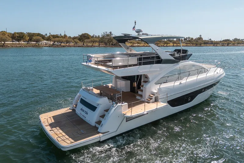 Slide: The Image of Schaefer 660 2021 - 2