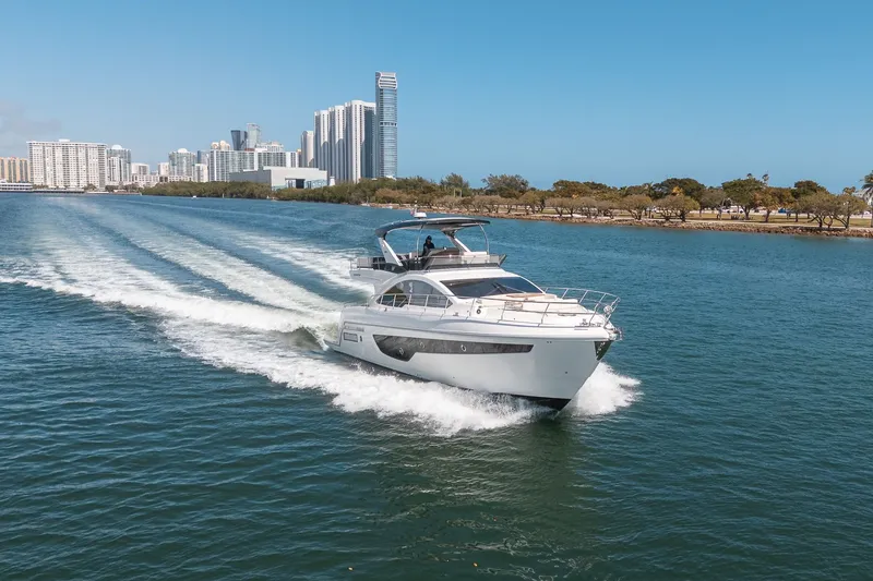 Slide: The Image of Schaefer 660 2021 - 23