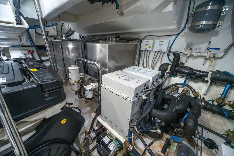 Slide: The Image of Schaefer 660 2021 - 29