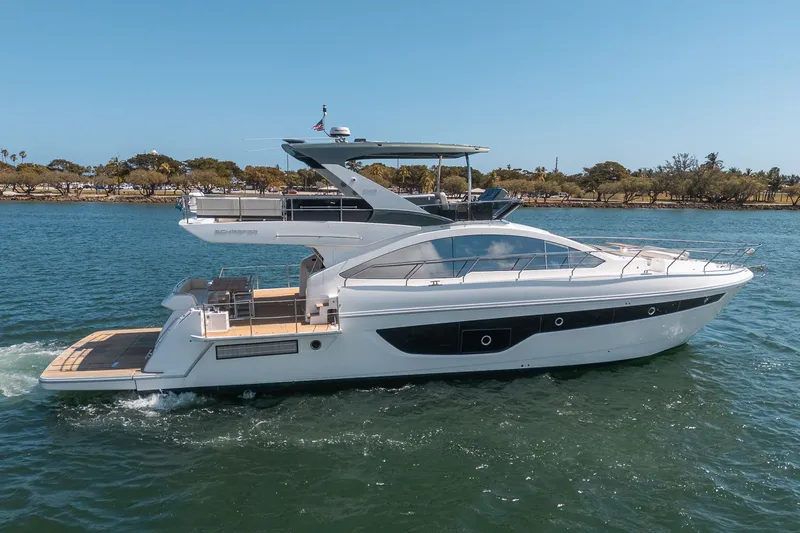 Slide: The Image of Schaefer 660 2021 - 3