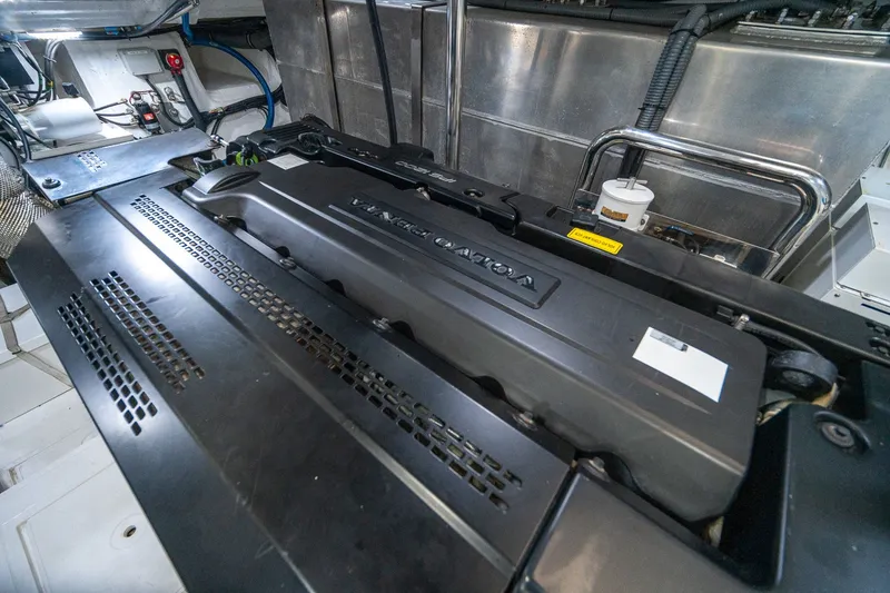 Slide: The Image of Schaefer 660 2021 - 33