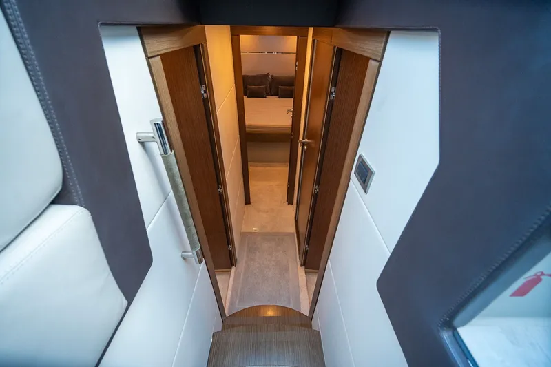 Slide: The Image of Schaefer 660 2021 - 36