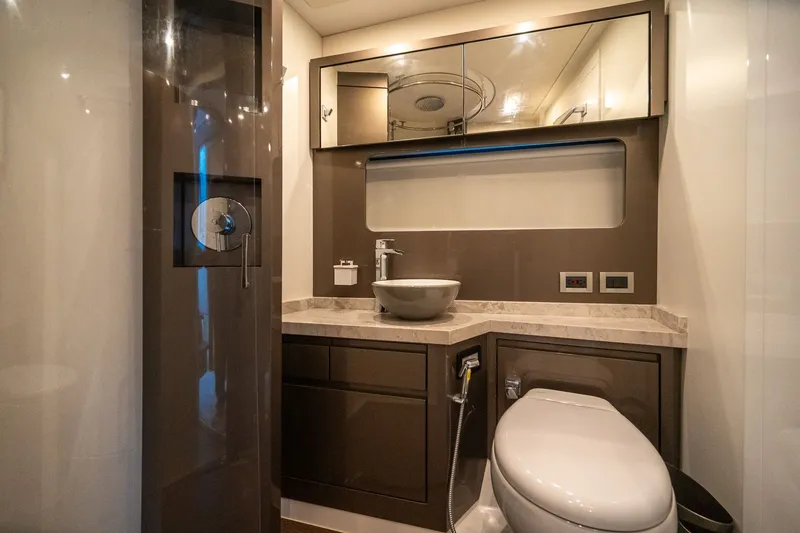 Slide: The Image of Schaefer 660 2021 - 46