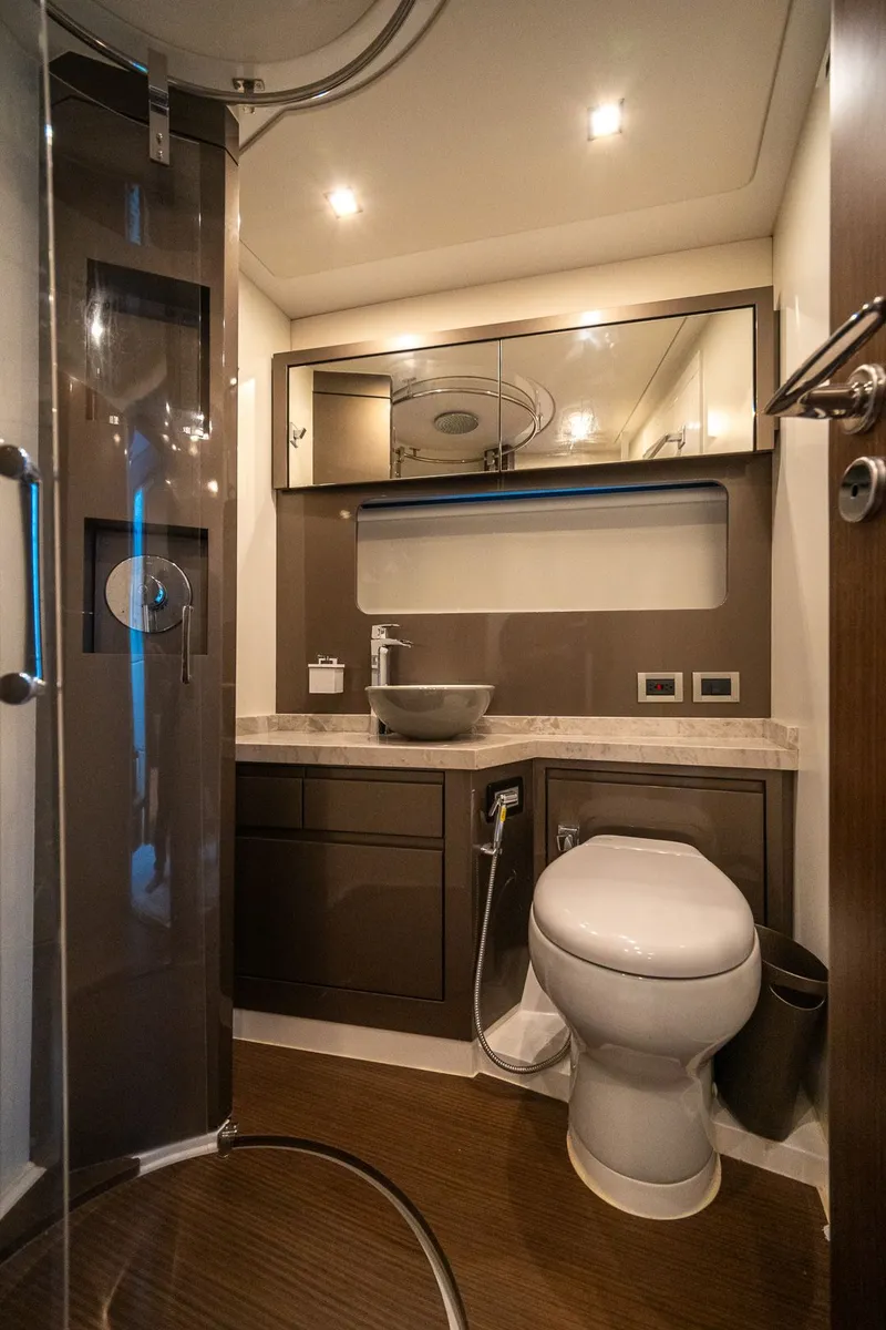 Slide: The Image of Schaefer 660 2021 - 47