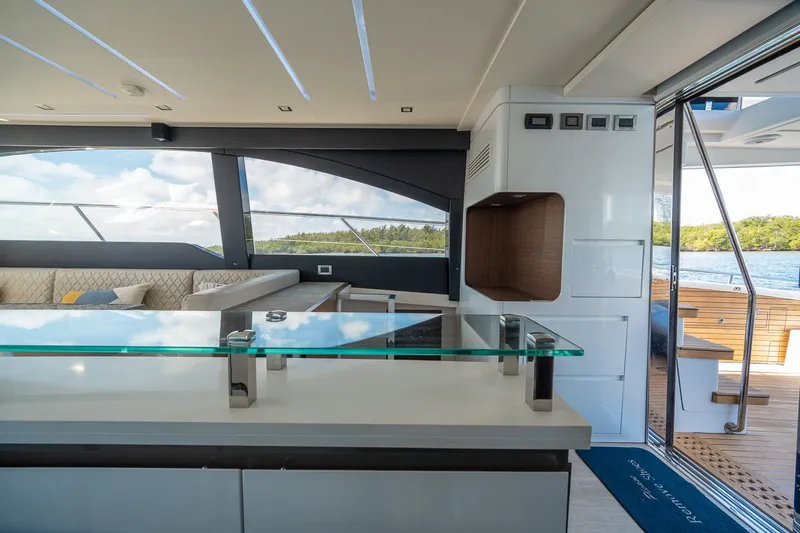 Slide: The Image of Schaefer 660 2021 - 55