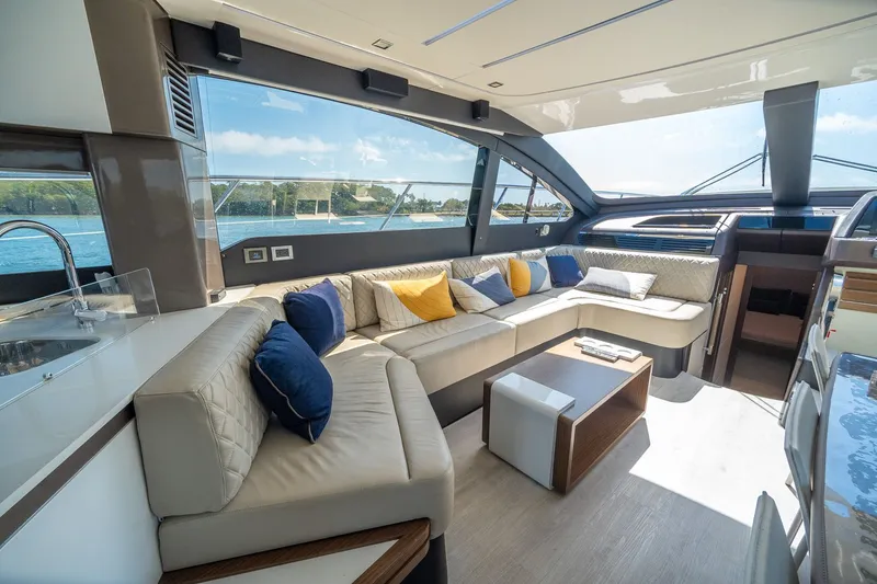 Slide: The Image of Schaefer 660 2021 - 60