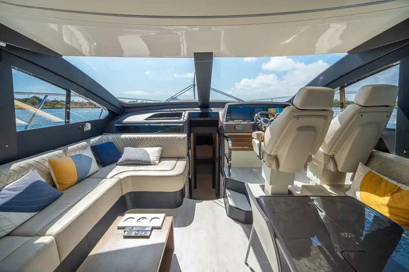 Slide: The Image of Schaefer 660 2021 - 61