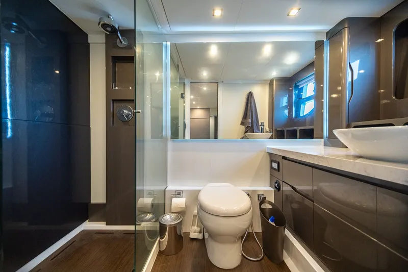 Slide: The Image of Schaefer 660 2021 - 73