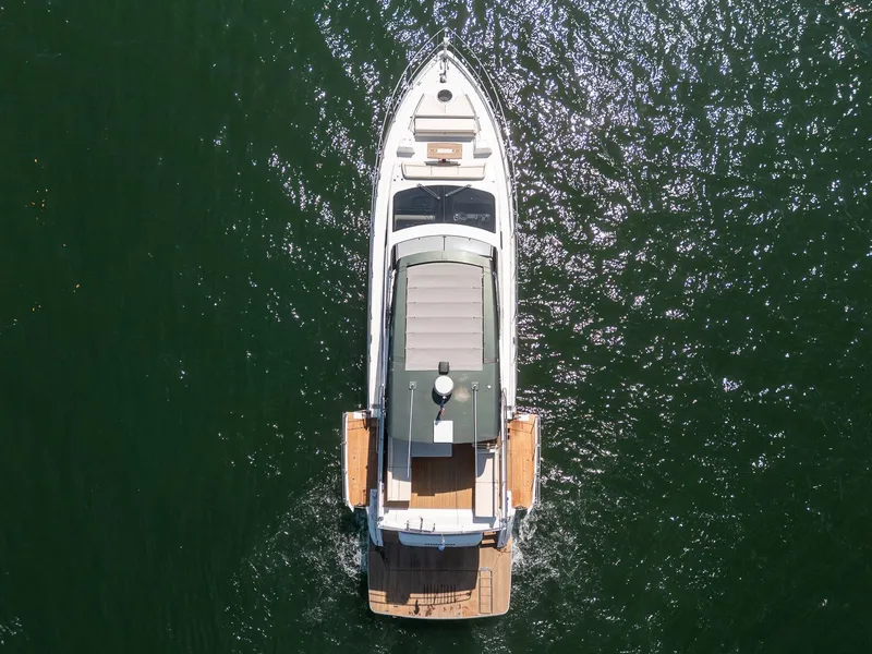 Slide: The Image of Schaefer 660 2021 - 9