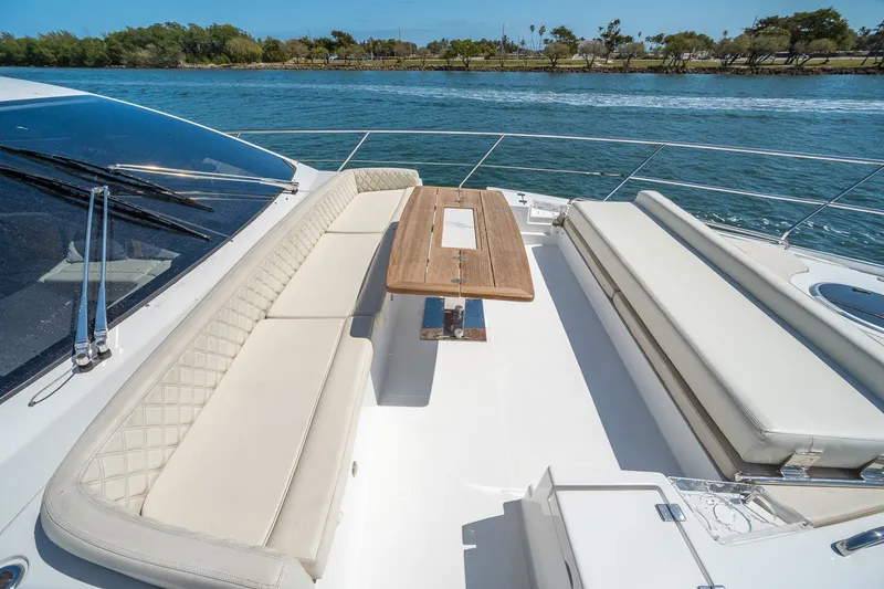 Slide: The Image of Schaefer 660 2021 - 90