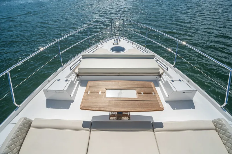 Slide: The Image of Schaefer 660 2021 - 91